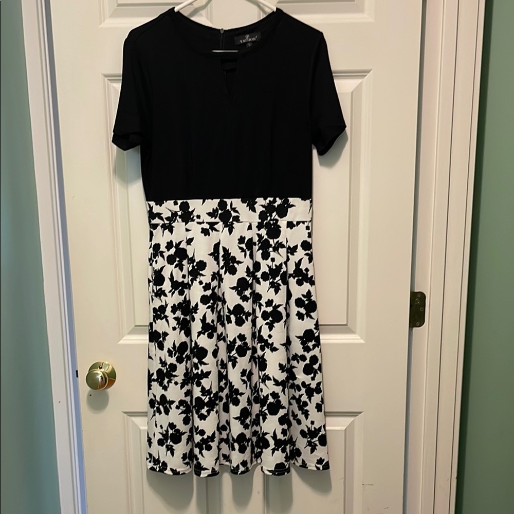 Black and White A-Line Midi Dress for Wedding Guests